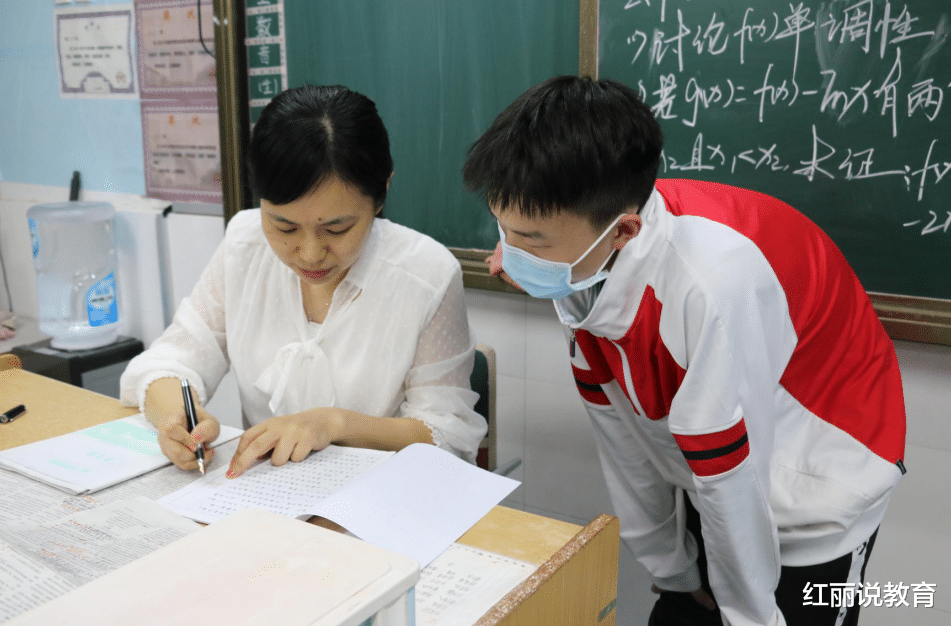 高考能考上985大学的学生, 高二时都是什么水平? 学生党可参考