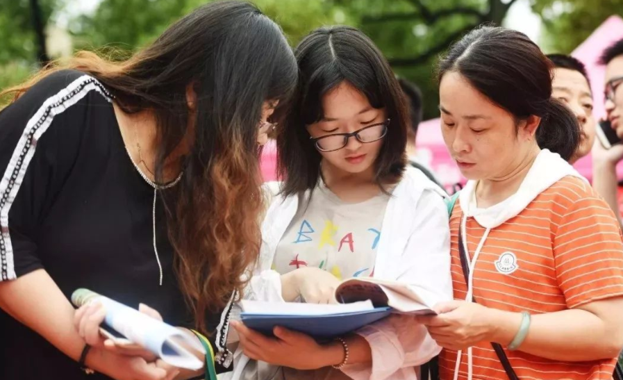 平行志愿隐藏陷阱, 不清楚规则考再高分也白搭, 稍不留神将会滑档