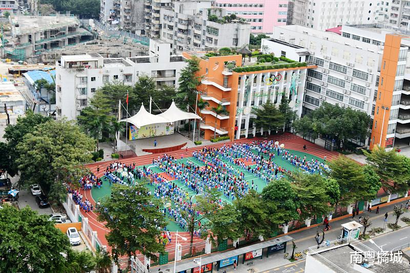 广东深圳再添一所九年制学校, 总投资4亿元, 办学规模为54个班