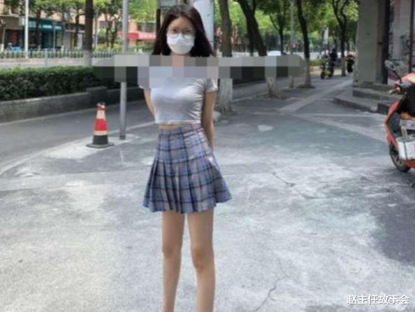 一个00后女大学生学霸, 走向堕落的故事, 你看懂了吗?