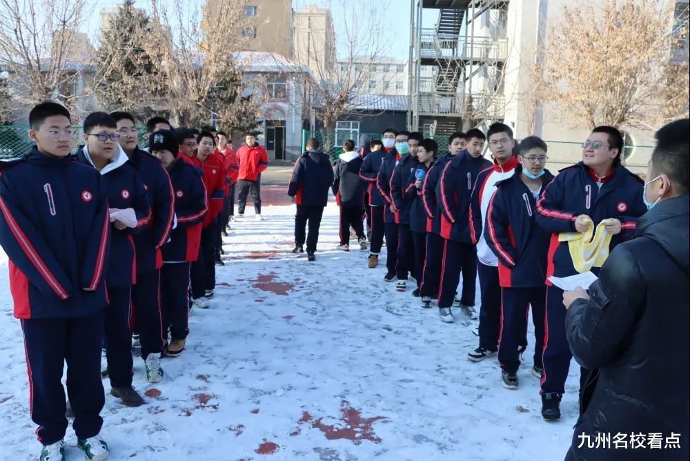 高考连创佳绩, 师生摘金夺银, 哈尔滨1区中新年献词厚重夯实