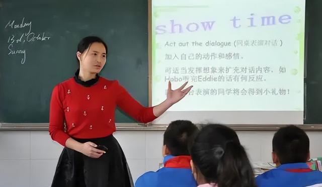 是否应该将英语踢出高考? 浙大教授郑强观点犀利, 家长拍手叫好