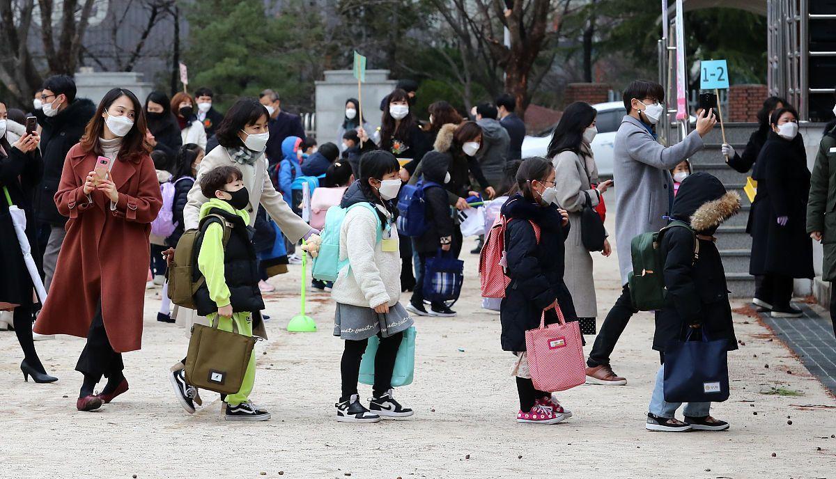 放假通知! 河北多地中小学生放假时间最终确定, 家长: 早点放假