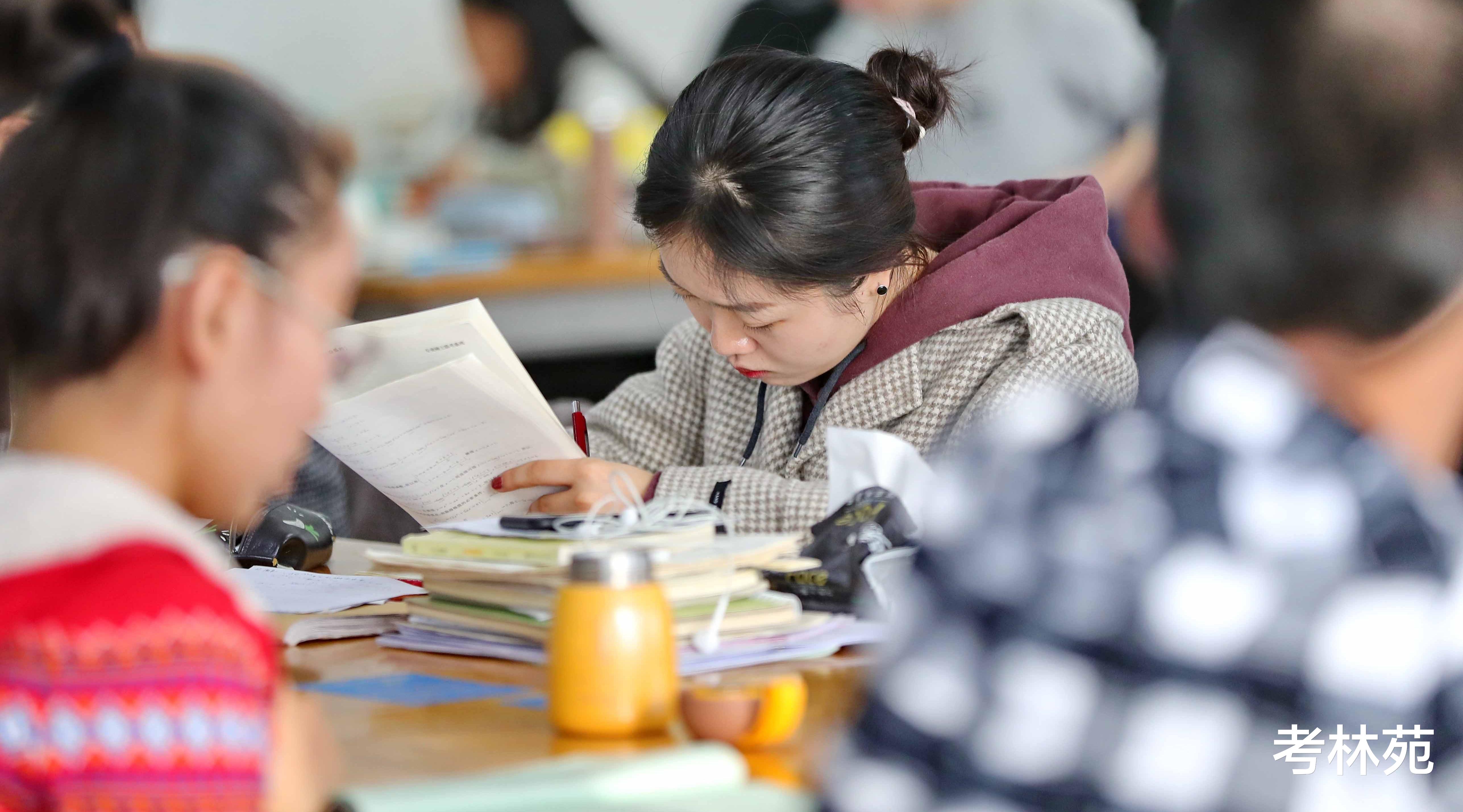 三本生考研逆袭浙大医学院, 遭嘲讽: “第一学历”差, 考上也白搭