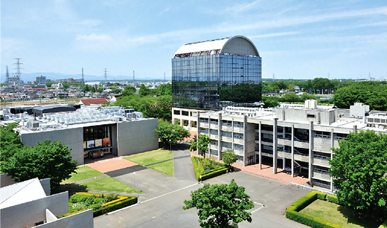 日本顶级美大的御三家之一, 武藏野美术大学