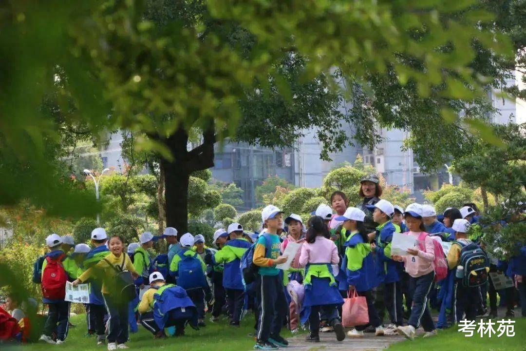 收一千多块学生却全程遭罪, 家长质疑: 学校打着研学的幌子圈钱