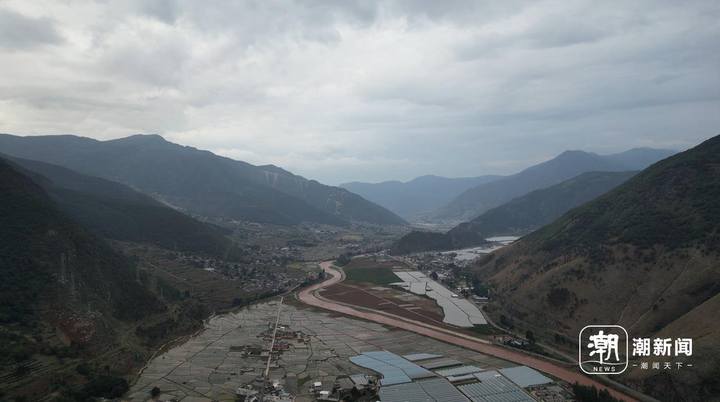 不停返场, 大山里的“魔法课”和“心理课”有何魅力? 记者听课笔记来了